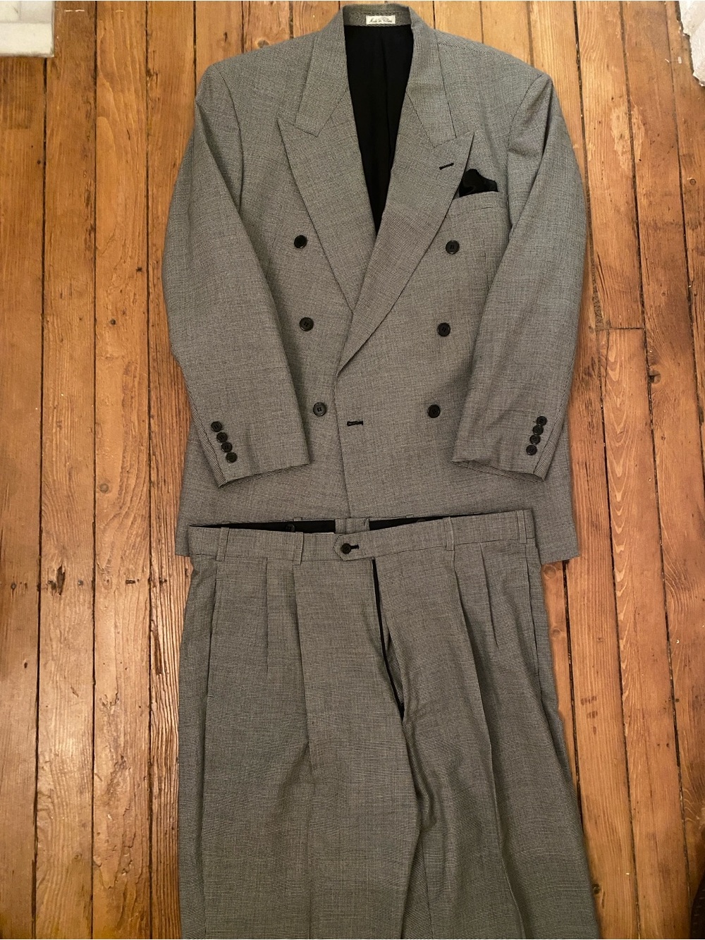 Vintage 90s Double-Breasted Gray Men's Suit Jacket & Trousers houndstooth 42R